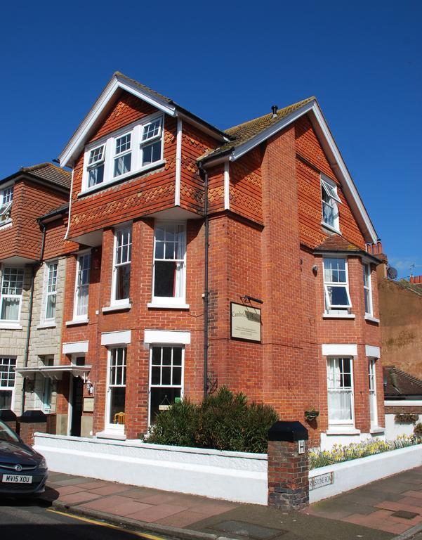 Cambridge House Guest House WTA WTA Eastbourne Exterior foto